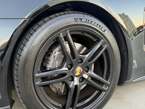 Used 2019 Porsche Panamera 4 image 26