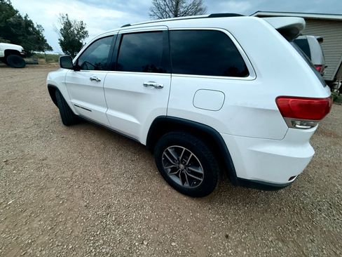 Used 2017 Jeep Grand Cherokee Limited w/ Luxury Group II RWD image 2