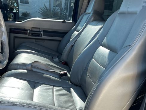 Used 2008 Ford F250 Lariat image 14