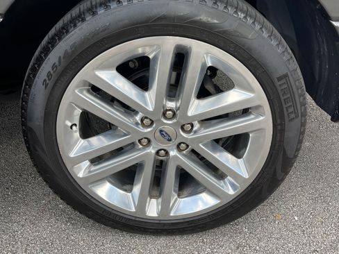 Used 2016 Ford Expedition EL Limited w/ Equipment Group 301A image 26