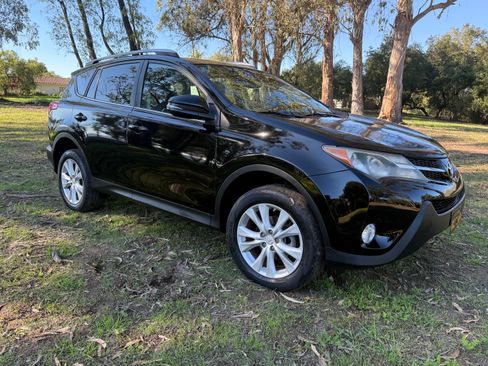Used 2015 Toyota RAV4 Limited image 4