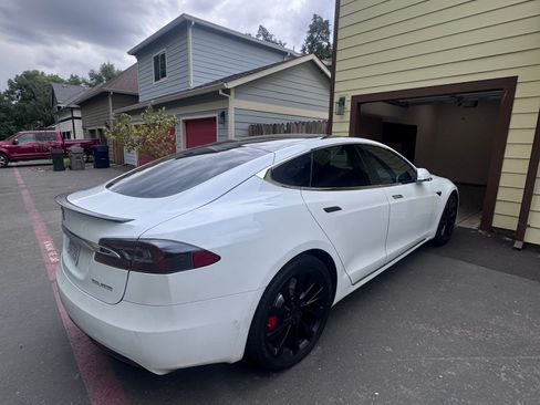 Used 2020 Tesla Model S Performance AWD/4WD image 5