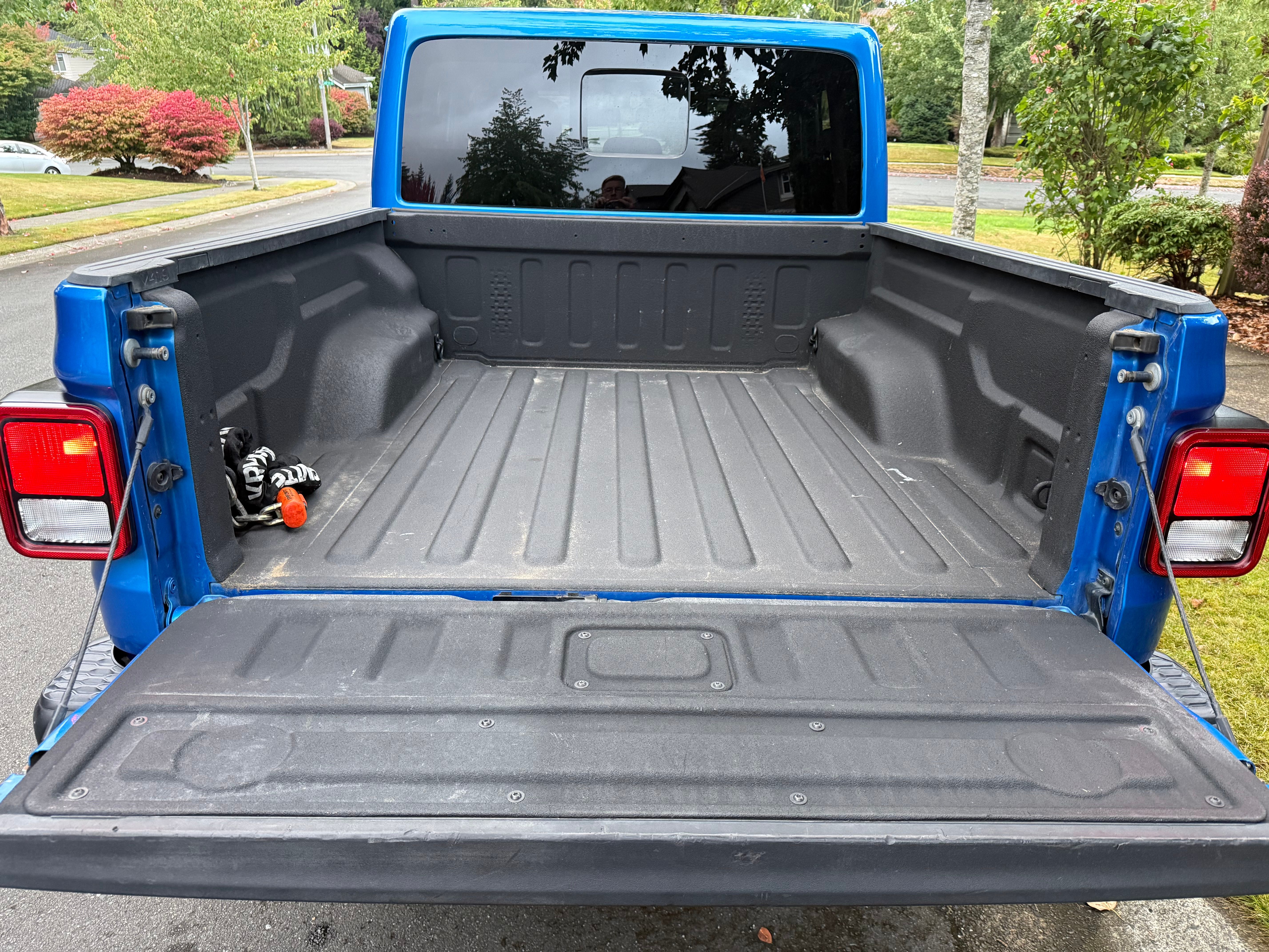 Used 2021 Jeep Gladiator Rubicon AWD/4WD image 8