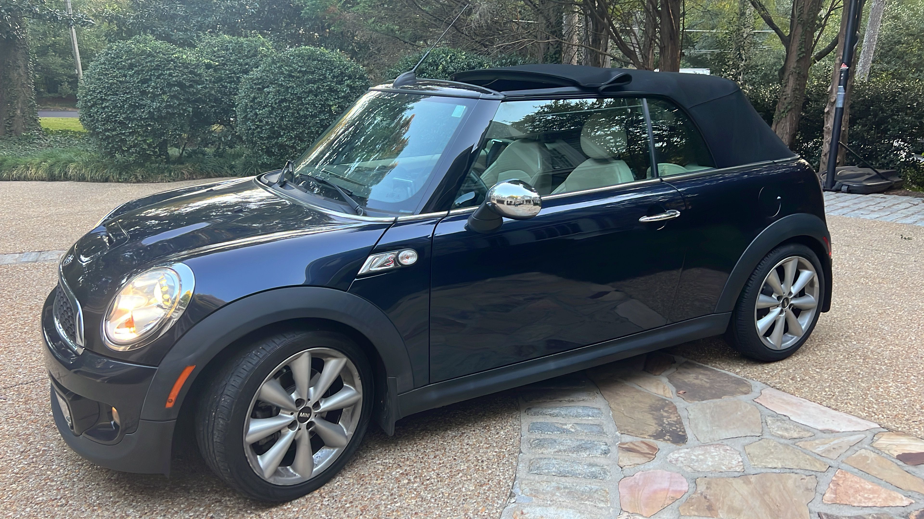 Used 2013 MINI Cooper S FWD image 1