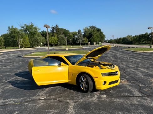 Used 2010 Chevrolet Camaro SS w/ RS Package RWD image 17