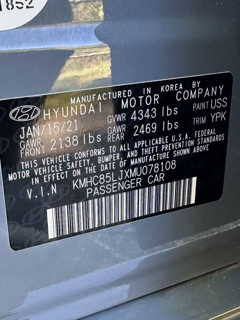 Used 2021 Hyundai Ioniq Limited FWD image 25