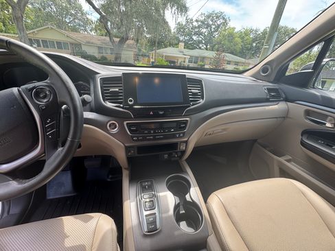 Used 2023 Honda Ridgeline RTL image 6
