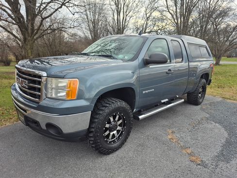 Used 2013 GMC Sierra 1500 SLE w/ Power Tech Package image 2