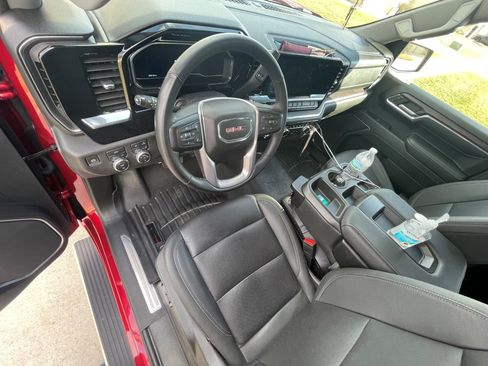 Used 2023 GMC Sierra 1500 SLT image 12