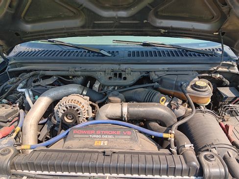 Used 2006 Ford F250 XLT AWD/4WD image 9