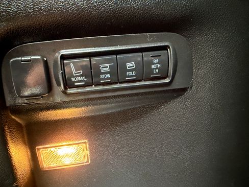 Used 2019 Ford Explorer Sport w/ Equipment Group 401A AWD/4WD image 16