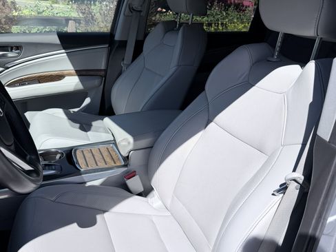 Used 2020 Acura MDX SH-AWD w/ Technology Package image 5