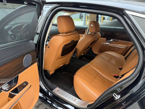 Used 2012 Jaguar XJ L RWD image 16