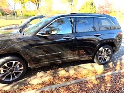 Used 2022 Jeep Grand Cherokee Overland w/ Luxury Tech Group IV