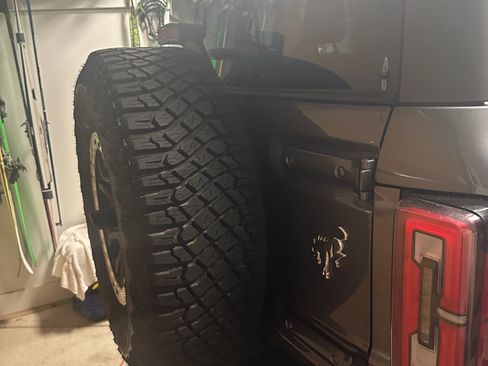 Used 2023 Ford Bronco Outer Banks w/ Sasquatch Package image 9