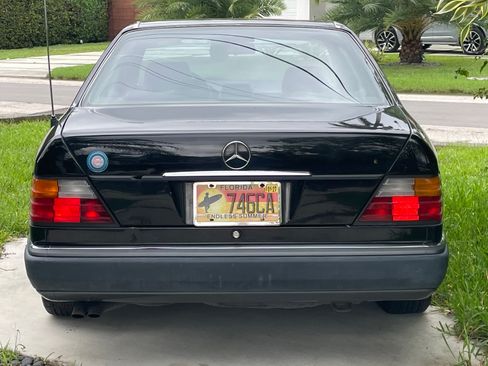 Used 1992 Mercedes-Benz 300 CE Coupe image 9