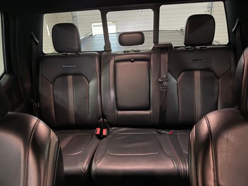 Used 2022 Ford F350 Platinum w/ Tremor Off-Road Package AWD/4WD image 5