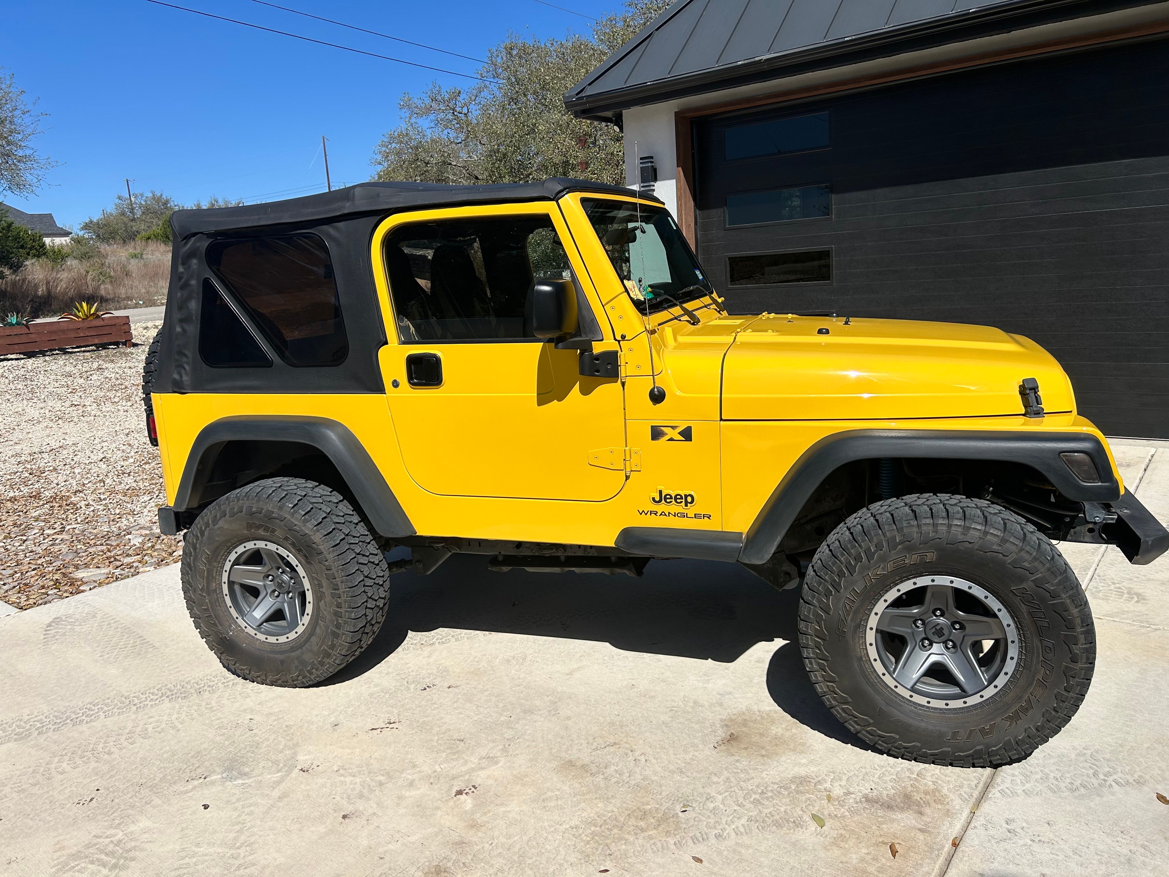 Used 2006 Jeep Wrangler X w/ Premium Audio Group AWD/4WD image 1