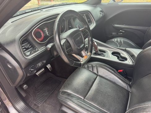 Used 2019 Dodge Challenger SRT Hellcat Redeye image 6