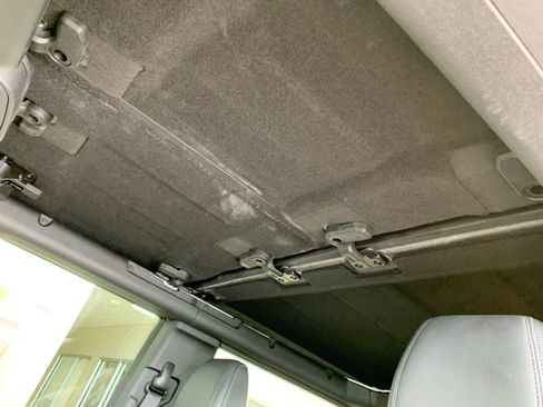 Used 2023 Ford Bronco Wildtrak image 24