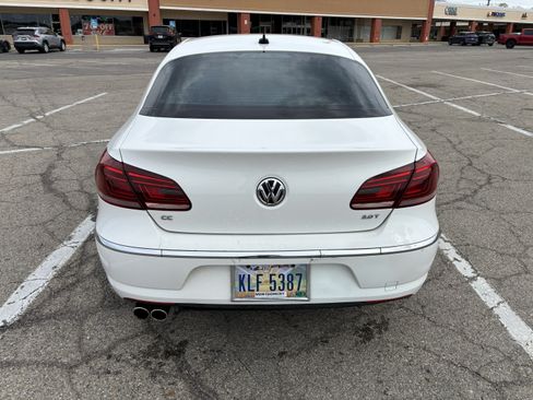 Used 2014 Volkswagen CC Sport image 2