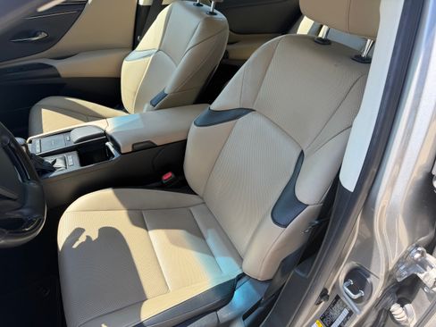 Used 2019 Lexus ES 350 w/ Premium Package FWD image 12