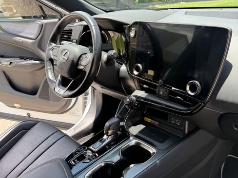 Used 2022 Lexus NX 350 F Sport image 8