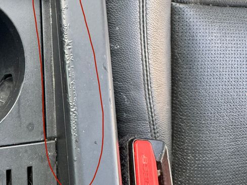 Used 2018 Land Rover Discovery Sport HSE image 16