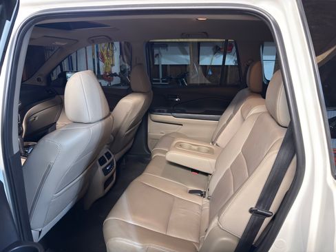 Used 2017 Honda Pilot EX-L image 12