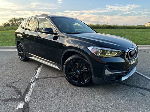 Used 2020 BMW X1 xDrive28i w/ Premium Package AWD/4WD image 19