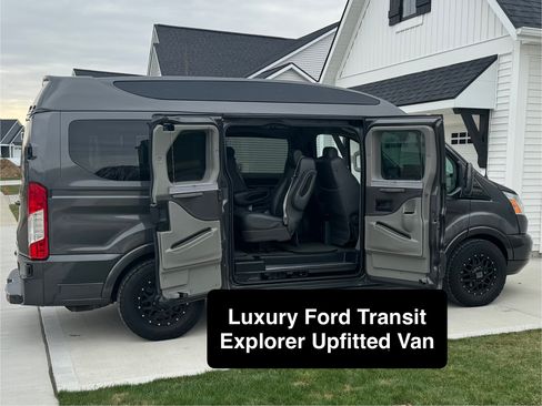 Used 2019 Ford Transit 150 130 Low Roof w/ Exterior Upgrade Package image 1