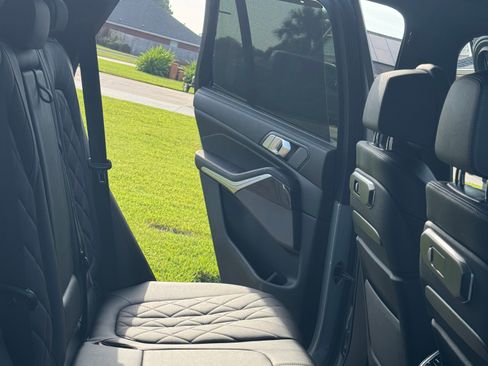 Used 2024 BMW X5 sDrive40i w/ Executive Package RWD image 14