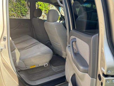 Used 2006 Toyota Tundra SR5 image 9