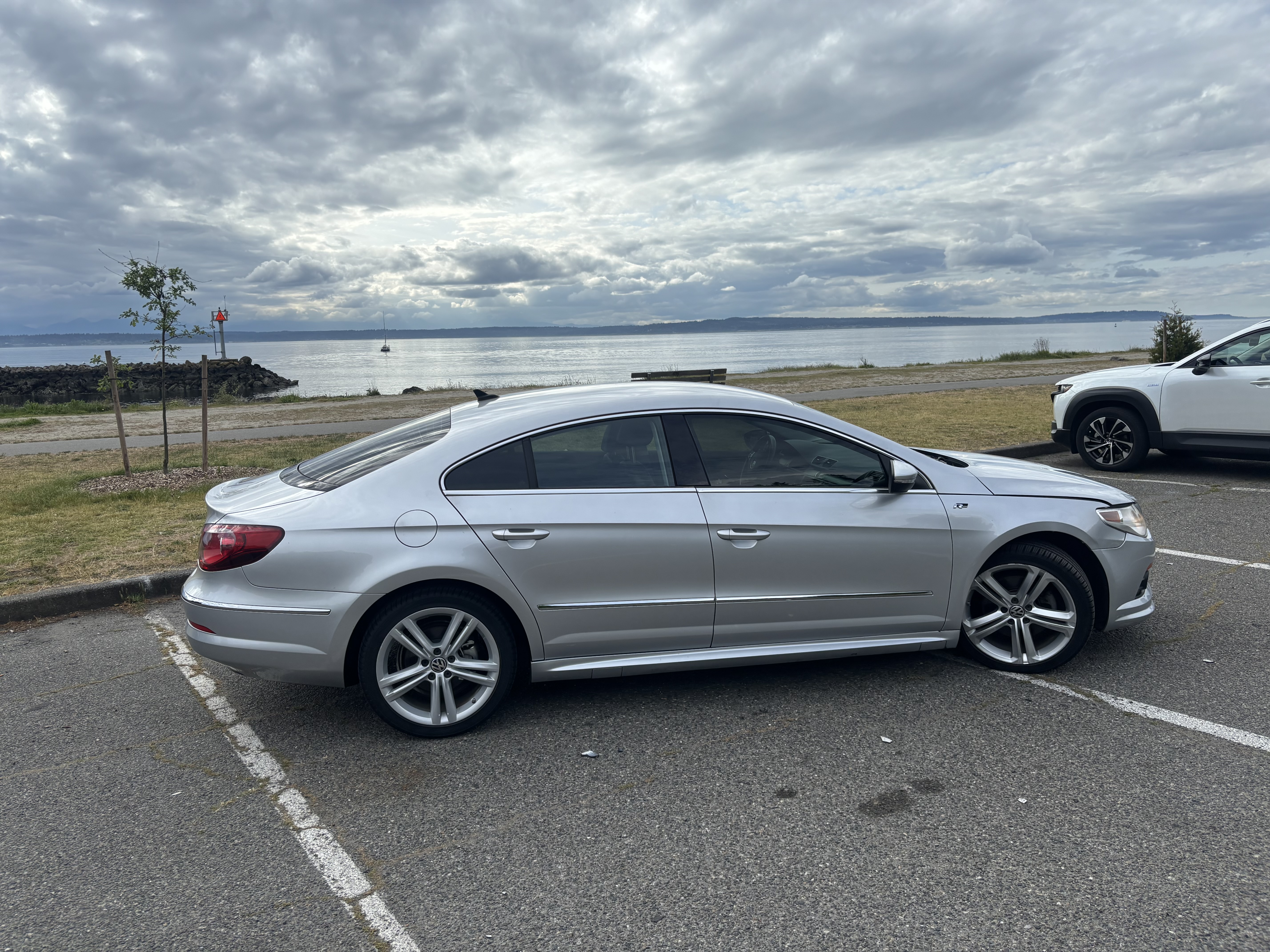 Used 2012 Volkswagen CC R-Line FWD image 23