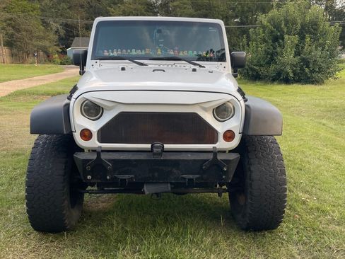 Used 2013 Jeep Wrangler Sport image 7