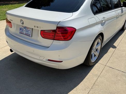 Used 2014 BMW 320i xDrive Sedan image 6