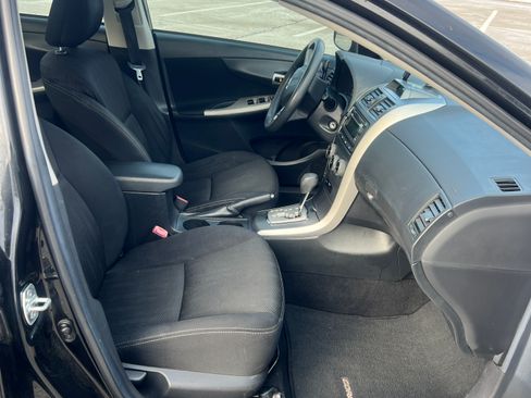 Used 2012 Toyota Corolla S image 45