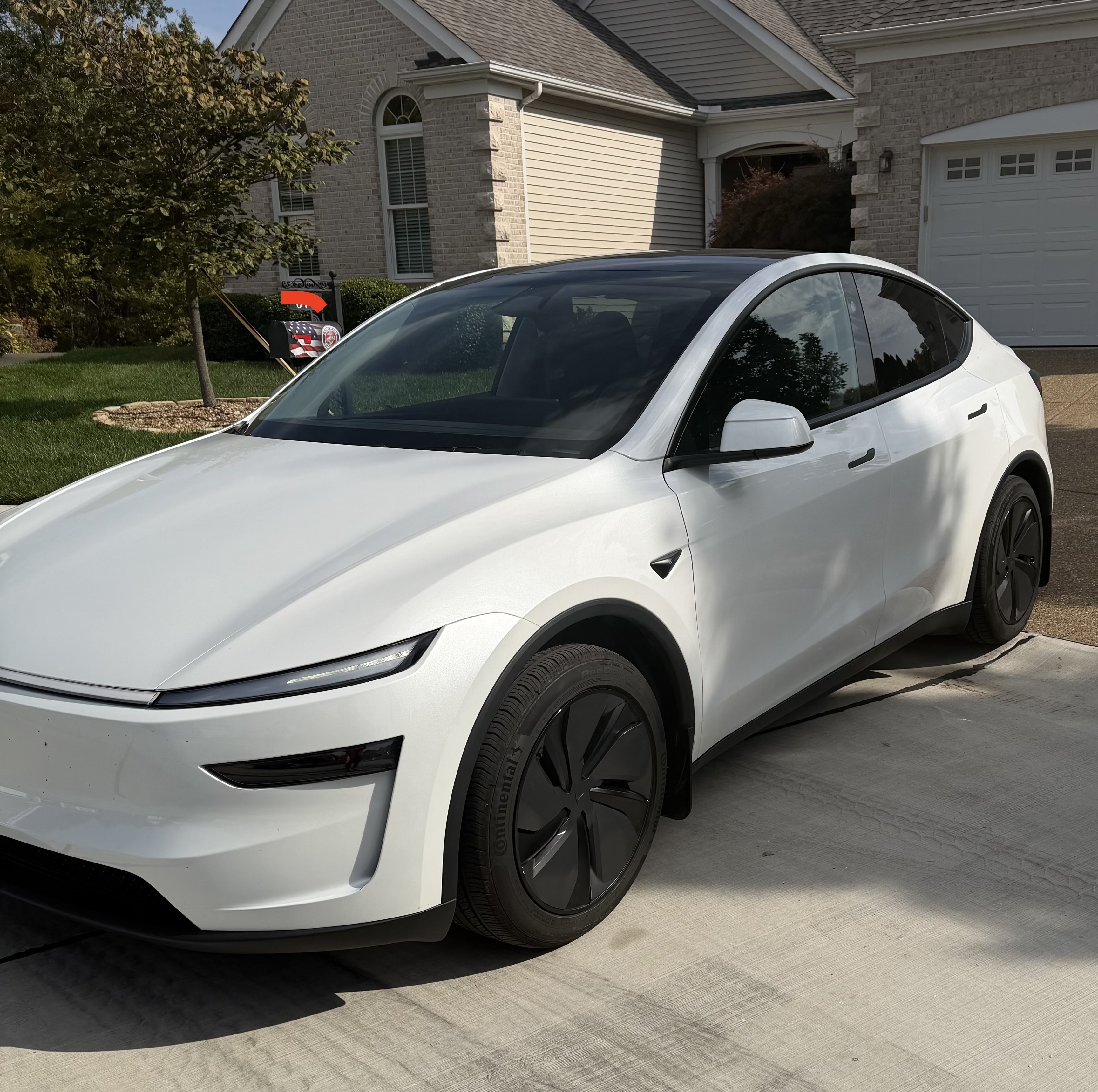 Used 2026 Tesla Model Y Long Range AWD/4WD image 11