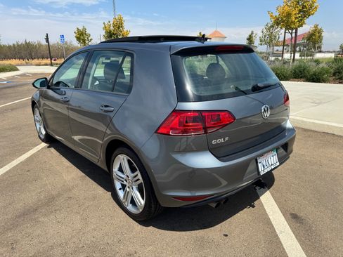 Used 2017 Volkswagen Golf Wolfsburg Edition FWD image 18