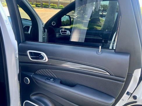 Used 2018 Jeep Grand Cherokee Trackhawk image 16