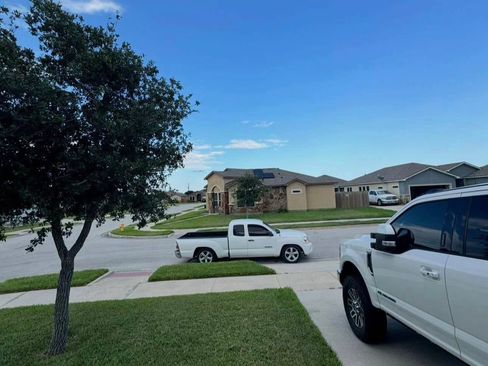 Used 2010 Toyota Tacoma Pickup 4D 6 ft image 4