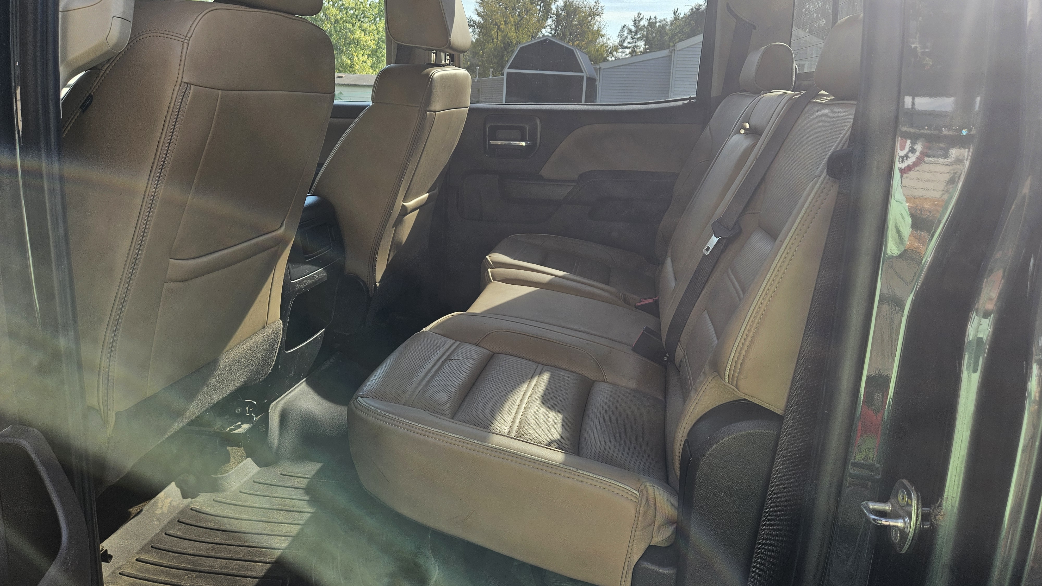 Used 2017 GMC Sierra 2500 Denali w/ Duramax Plus Package AWD/4WD image 11