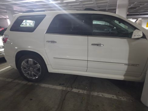 Used 2012 GMC Acadia Denali image 4