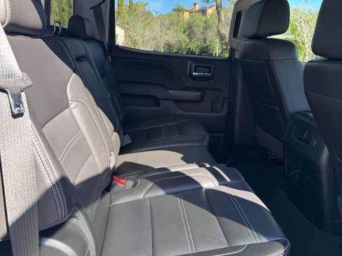 Used 2018 GMC Sierra 2500 Denali w/ Duramax Plus Package image 8