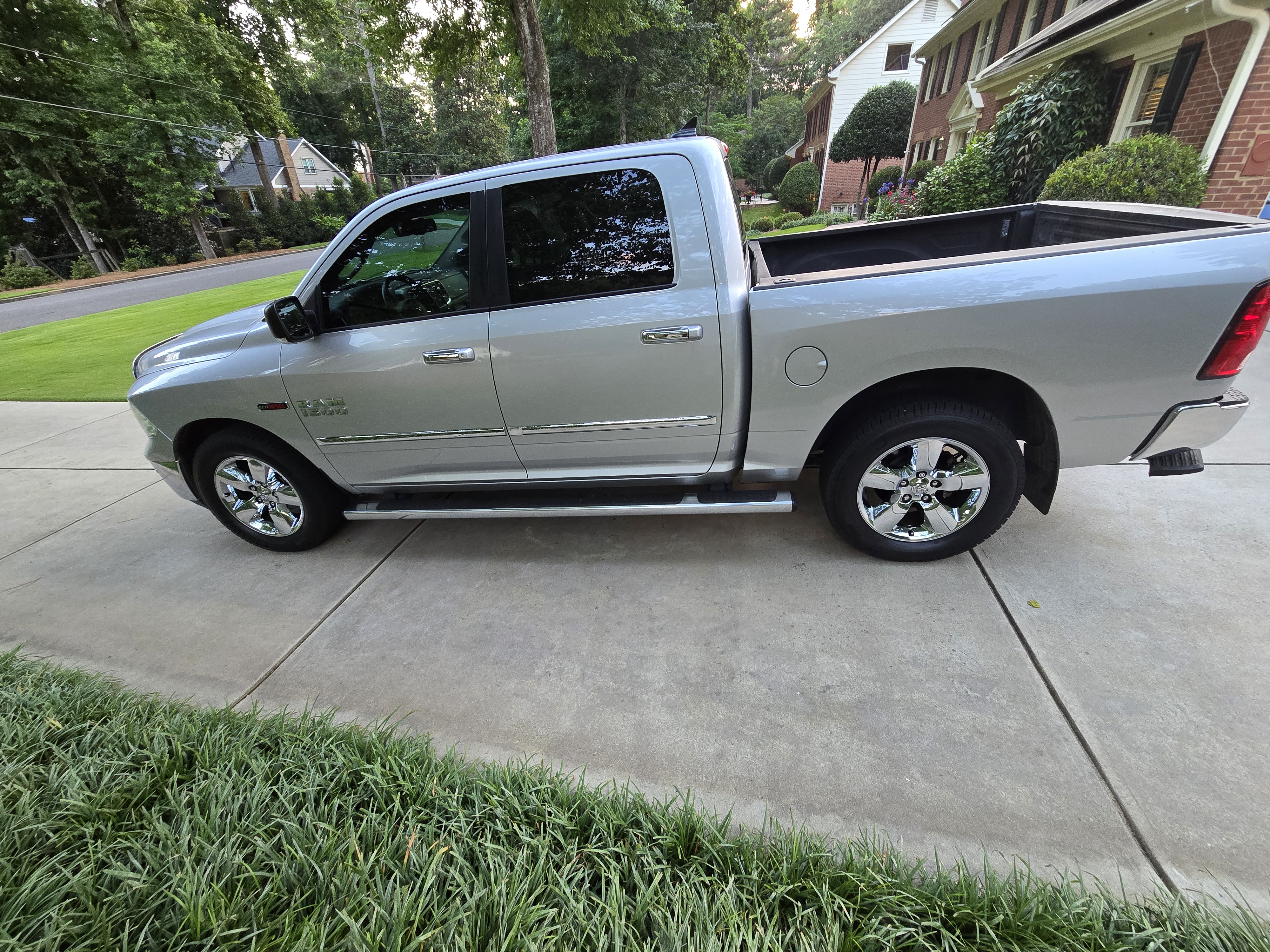 Used 2015 RAM 1500 Big Horn RWD image 5