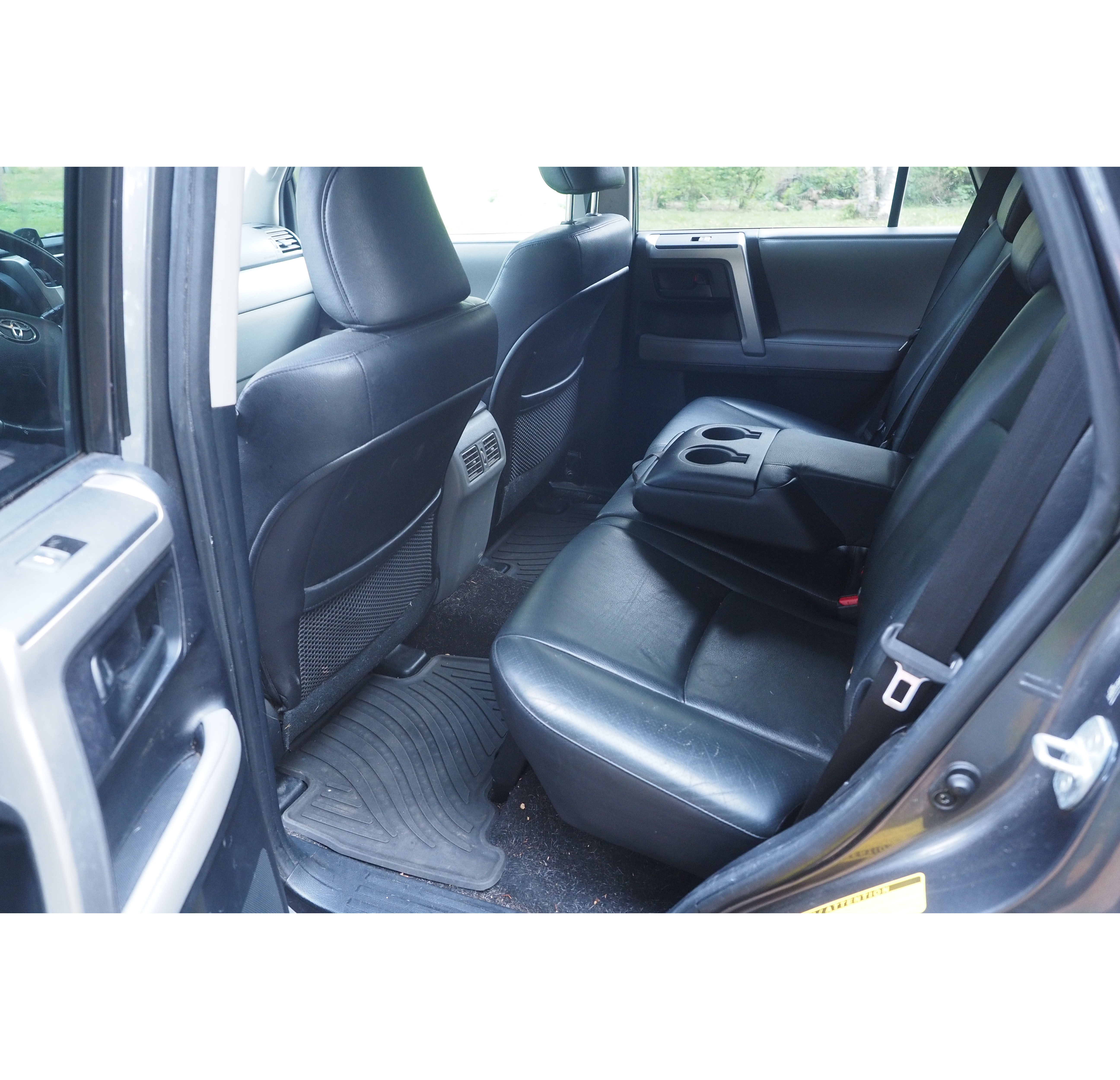 Used 2010 Toyota 4Runner SR5 AWD/4WD image 12