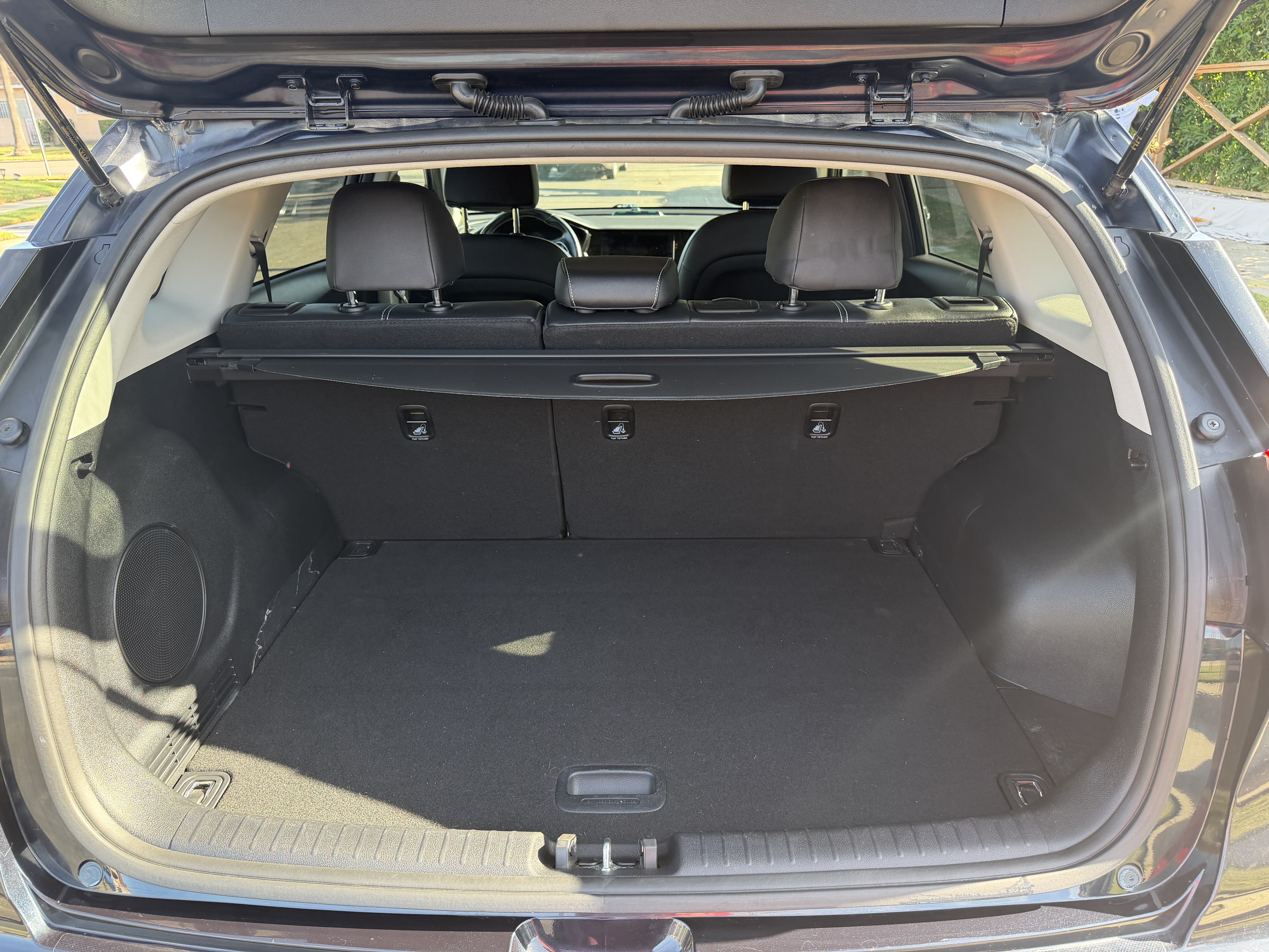 Used 2022 Kia Niro EX FWD image 5