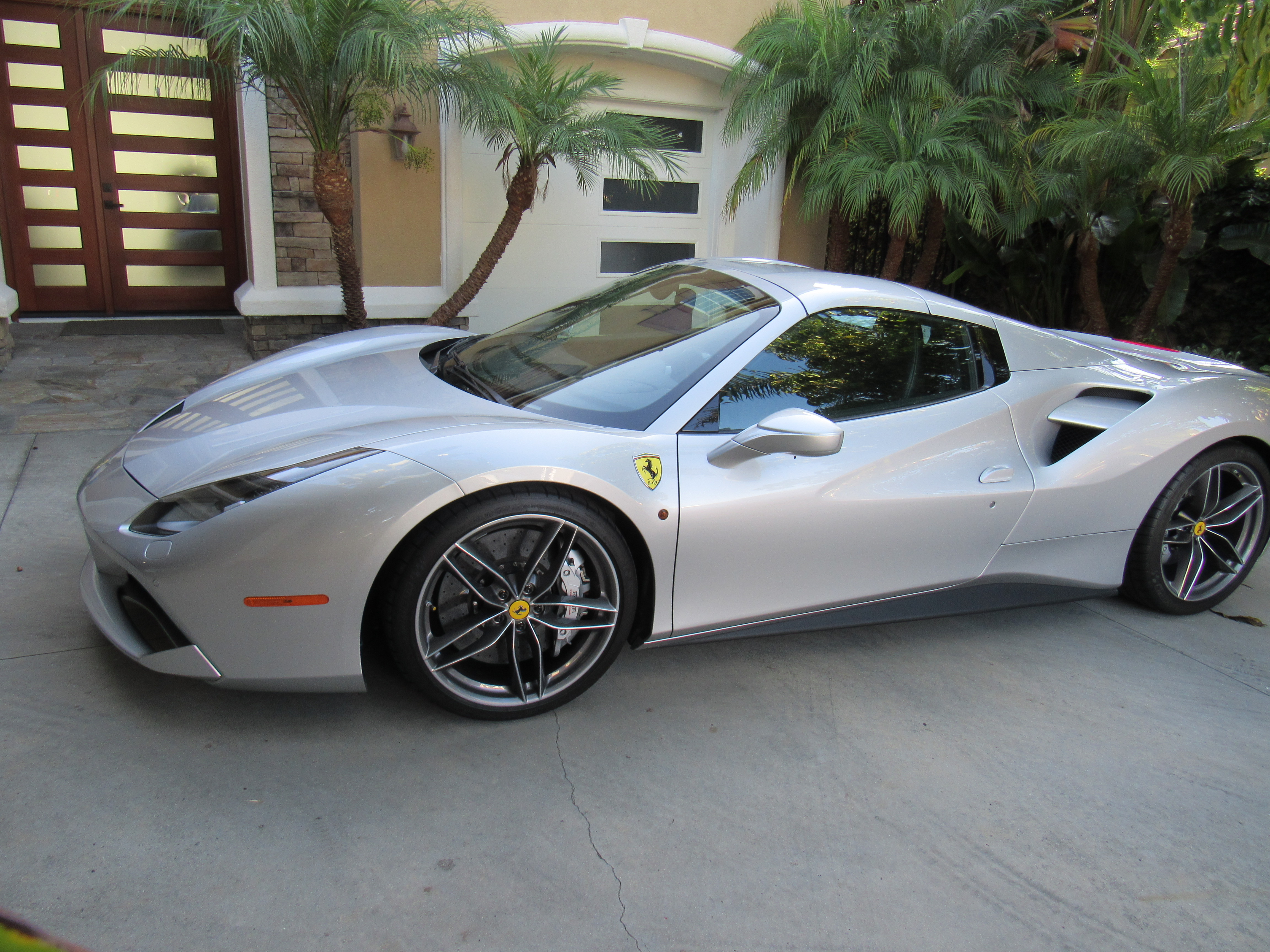 Used 2018 Ferrari 488 Spider RWD image 16