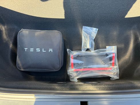 Used 2024 Tesla Model X Plaid AWD/4WD image 28