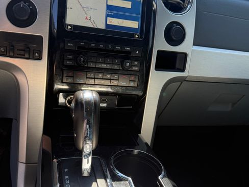 Used 2011 Ford F150 Platinum image 10